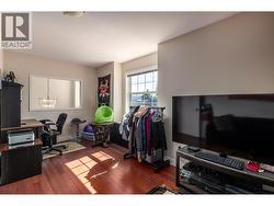 Den (could be converted to 4th bedroom) -