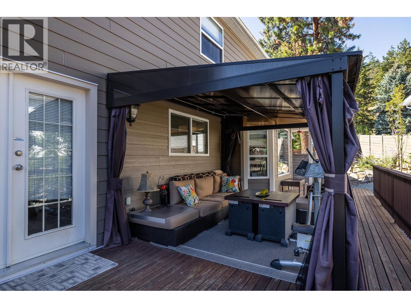 4210 6Th Avenue, Peachland, BC - Outdoor With Deck Patio Veranda With Exterior