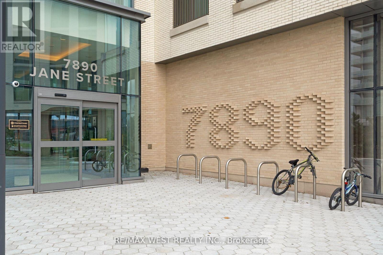 2203 - 7890 Jane Street, Vaughan, ON - Outdoor