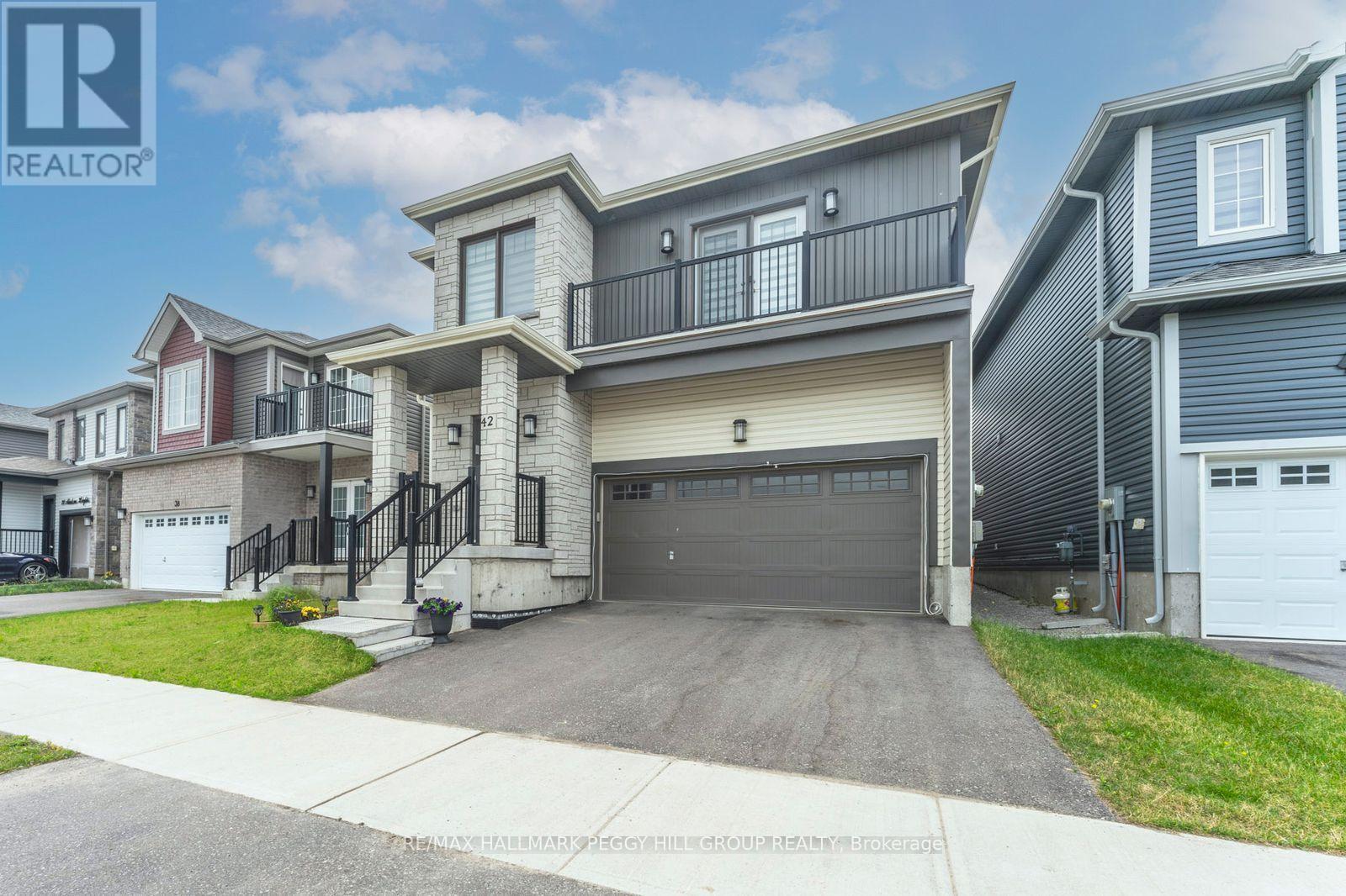42 Alaskan Heights, Barrie, ON - Outdoor With Balcony With Facade