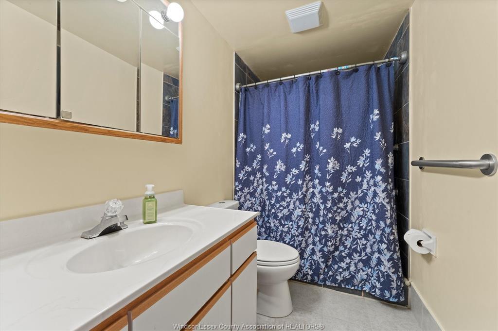 13-2820 Meadowbrook Lane, Windsor, ON