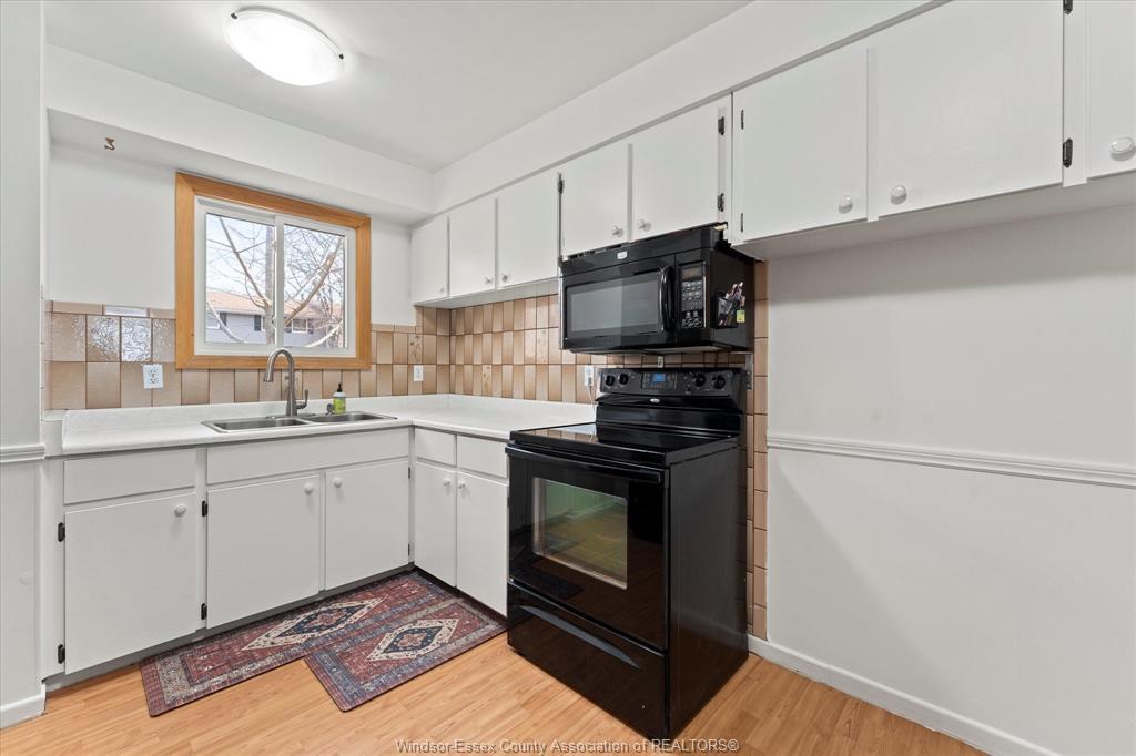 13-2820 Meadowbrook Lane, Windsor, ON