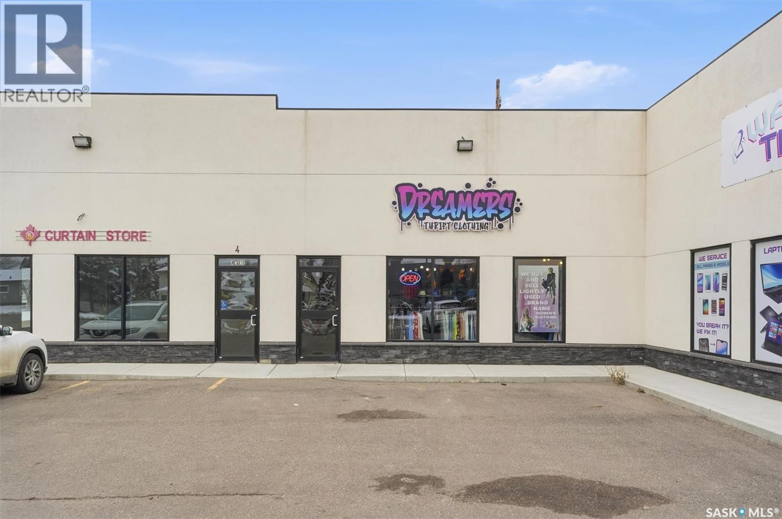 2 212 Central Street W, Warman, SK