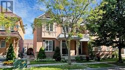 60 CARIGLIA TRAIL Markham, ON L3R 4W8