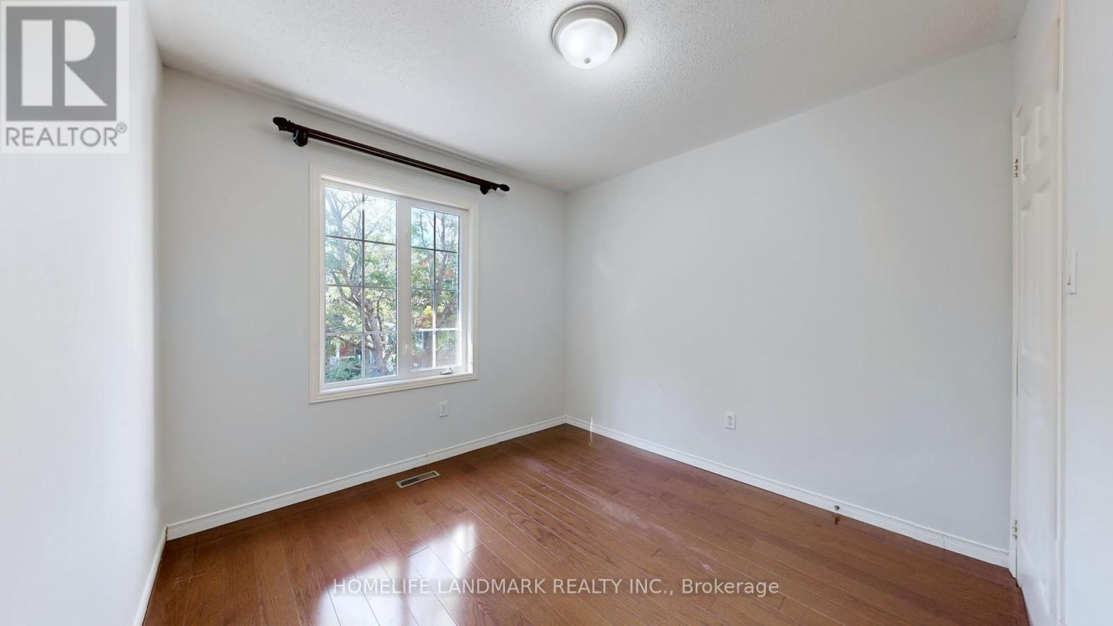 60 Cariglia Trail, Markham, ON - Indoor Photo Showing Other Room