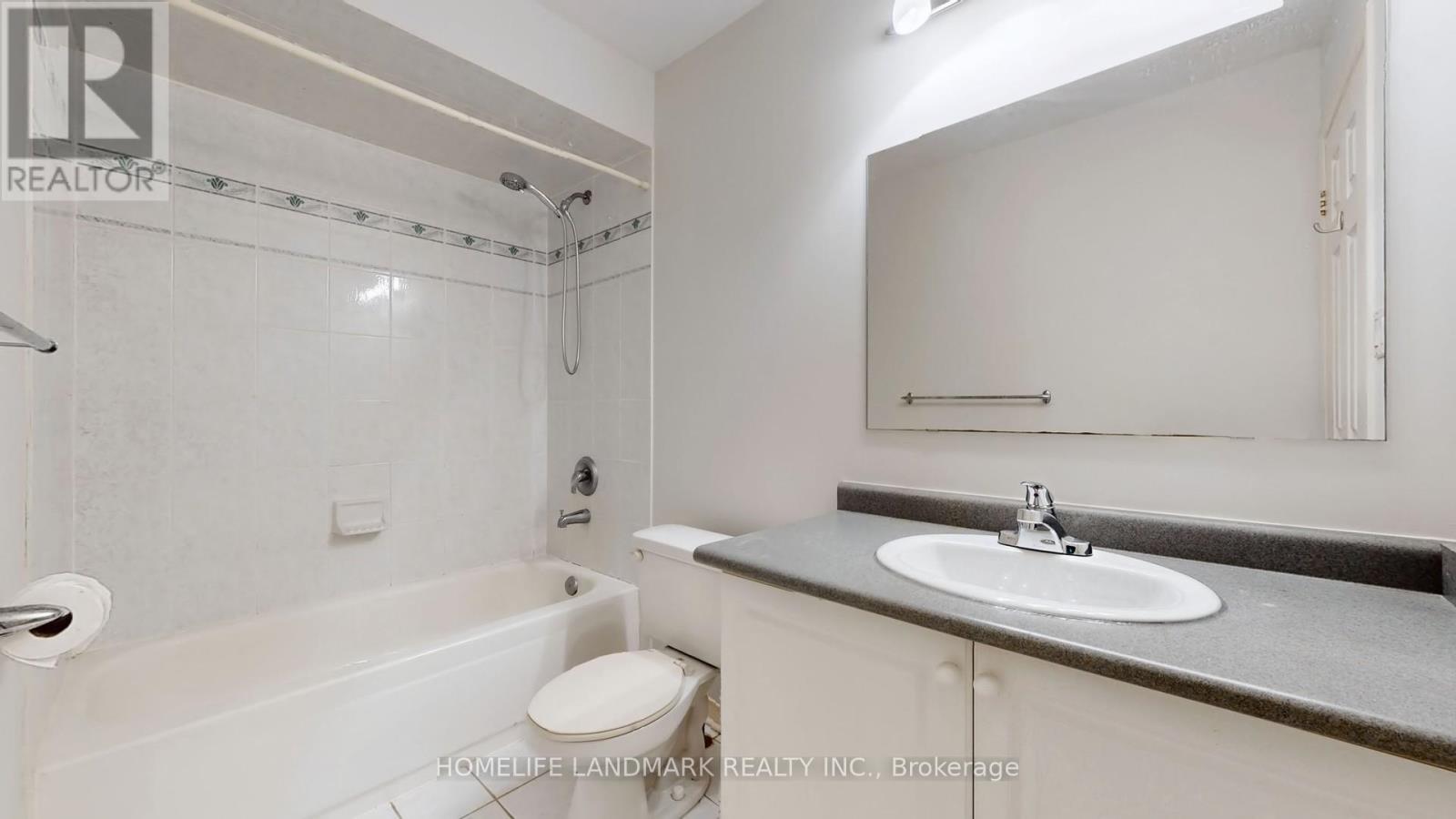 60 Cariglia Trail, Markham, ON - Indoor Photo Showing Bathroom
