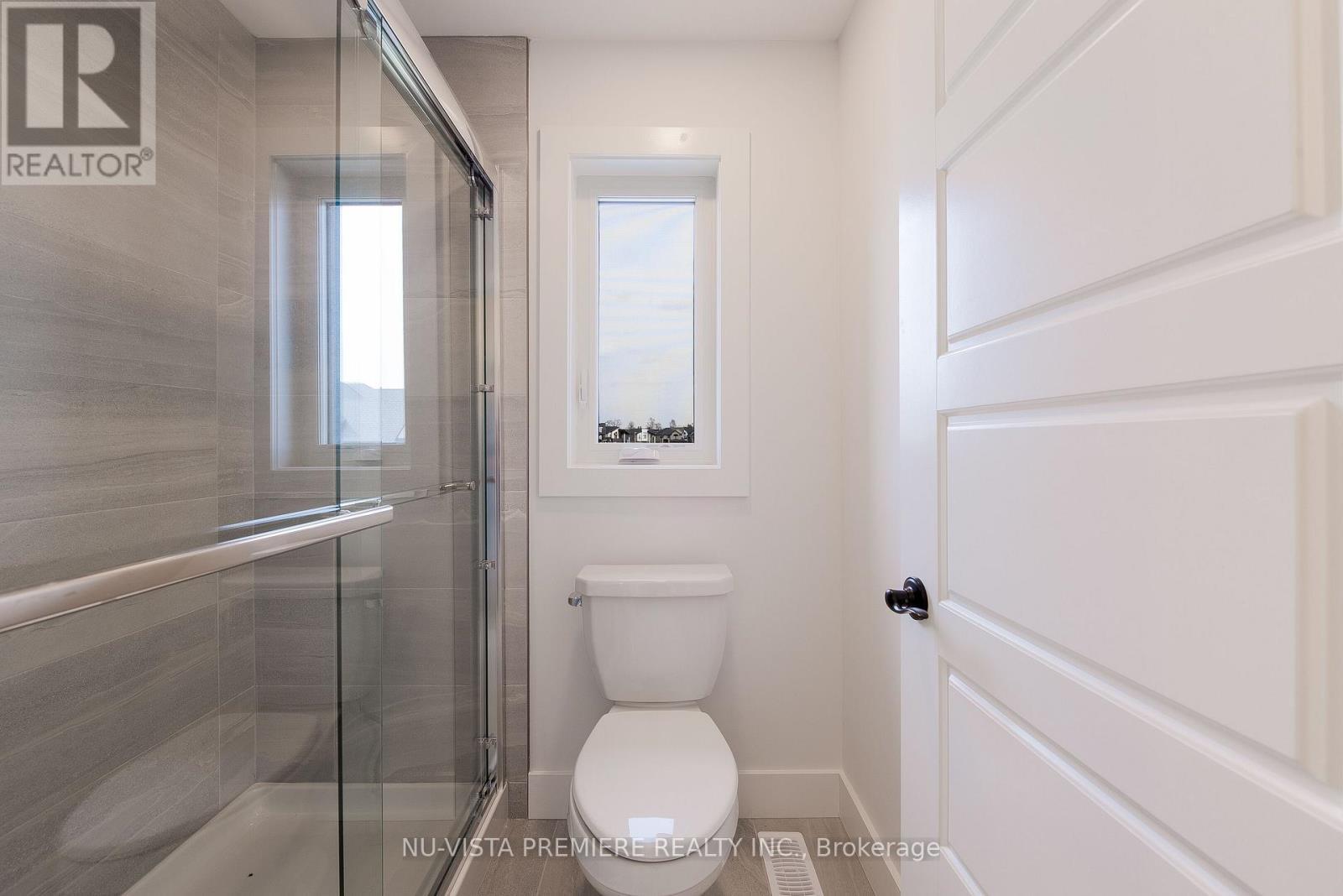 1689 Brayford Avenue, London South (South K), ON - Indoor Photo Showing Bathroom
