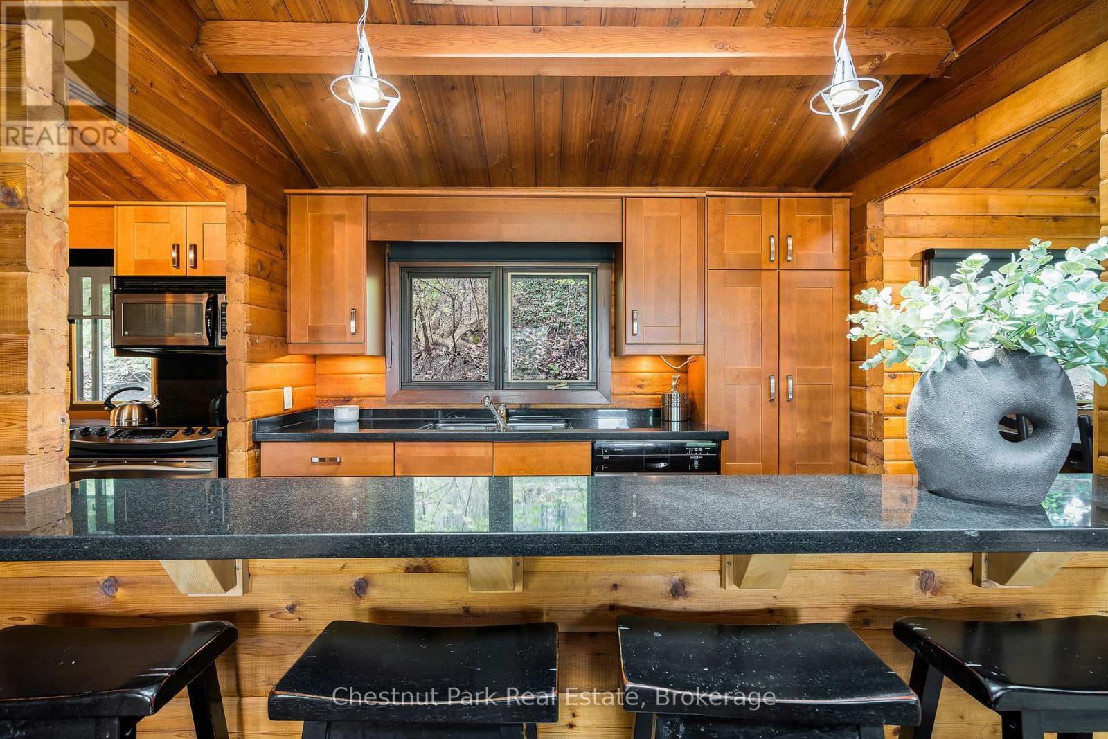 146 Chamonix Crescent, Blue Mountains, ON - Indoor Photo Showing Kitchen With Double Sink