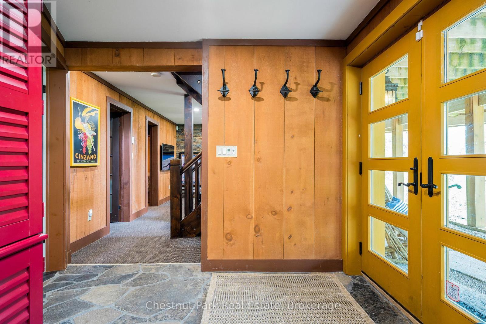 146 Chamonix Crescent, Blue Mountains, ON - Indoor Photo Showing Other Room