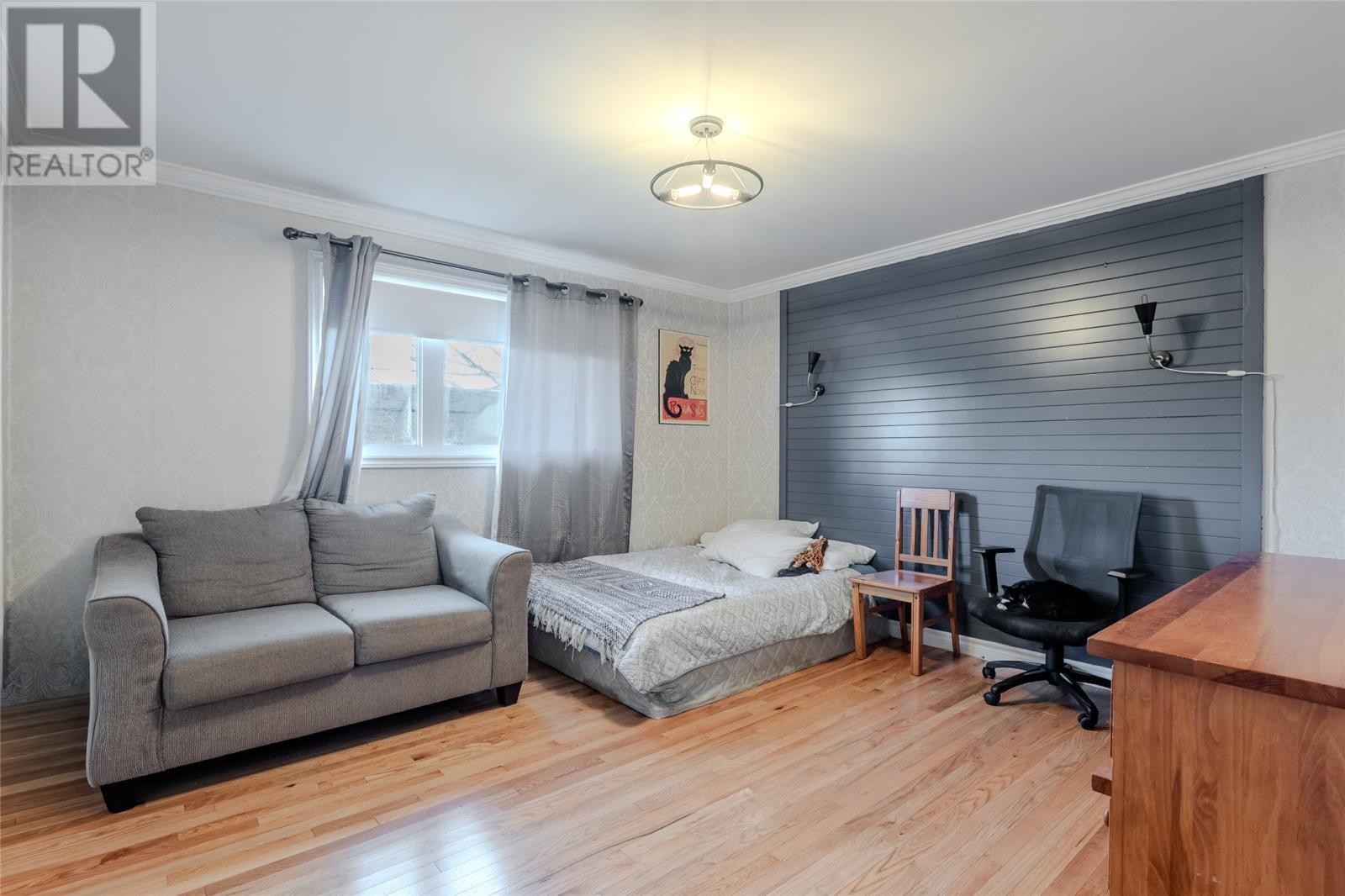 322 Topsail Road, St.John'S, NL - Indoor Photo Showing Bedroom
