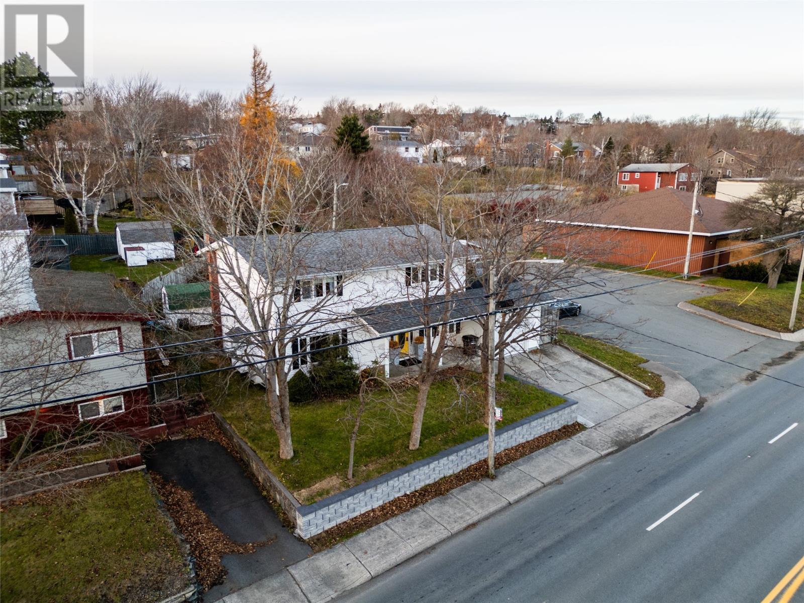 322 Topsail Road, St.John'S, NL - Outdoor