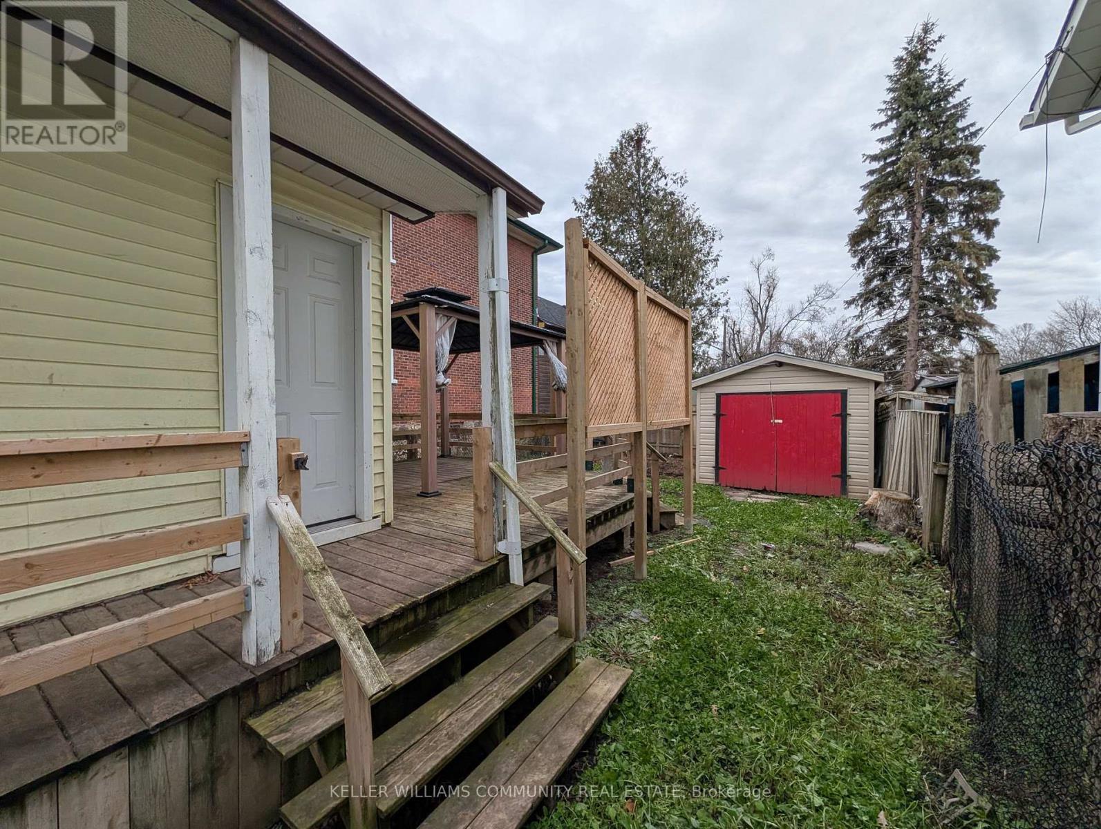 1013 High Street, Peterborough (Otonabee Ward 1), ON - Outdoor