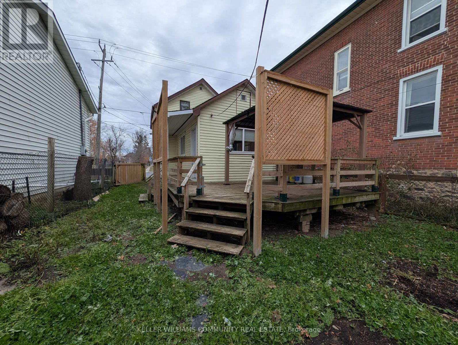 1013 High Street, Peterborough (Otonabee Ward 1), ON - Outdoor With Exterior