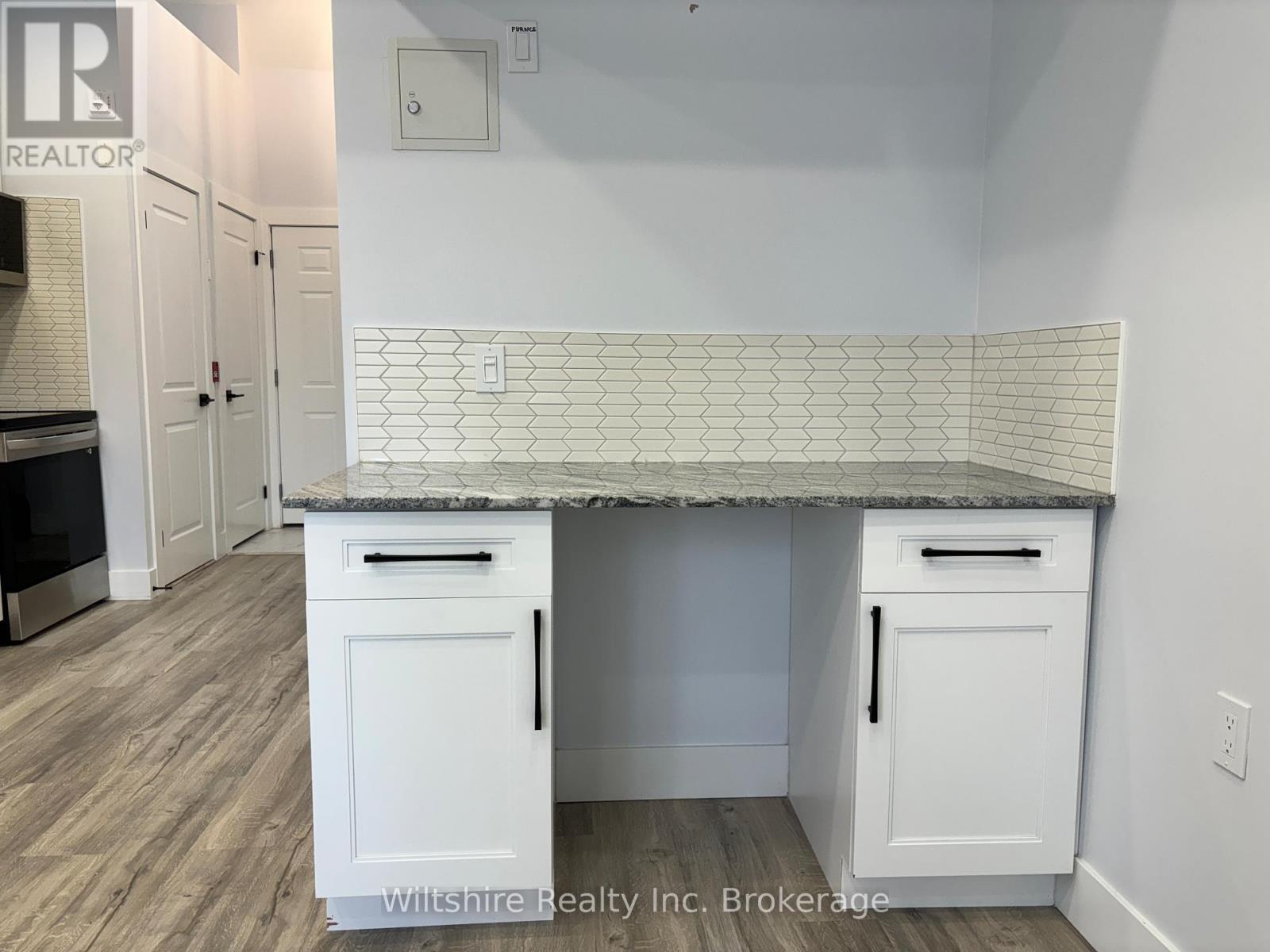 4 - 14 Glendale Drive, Tillsonburg, ON - Indoor Photo Showing Other Room