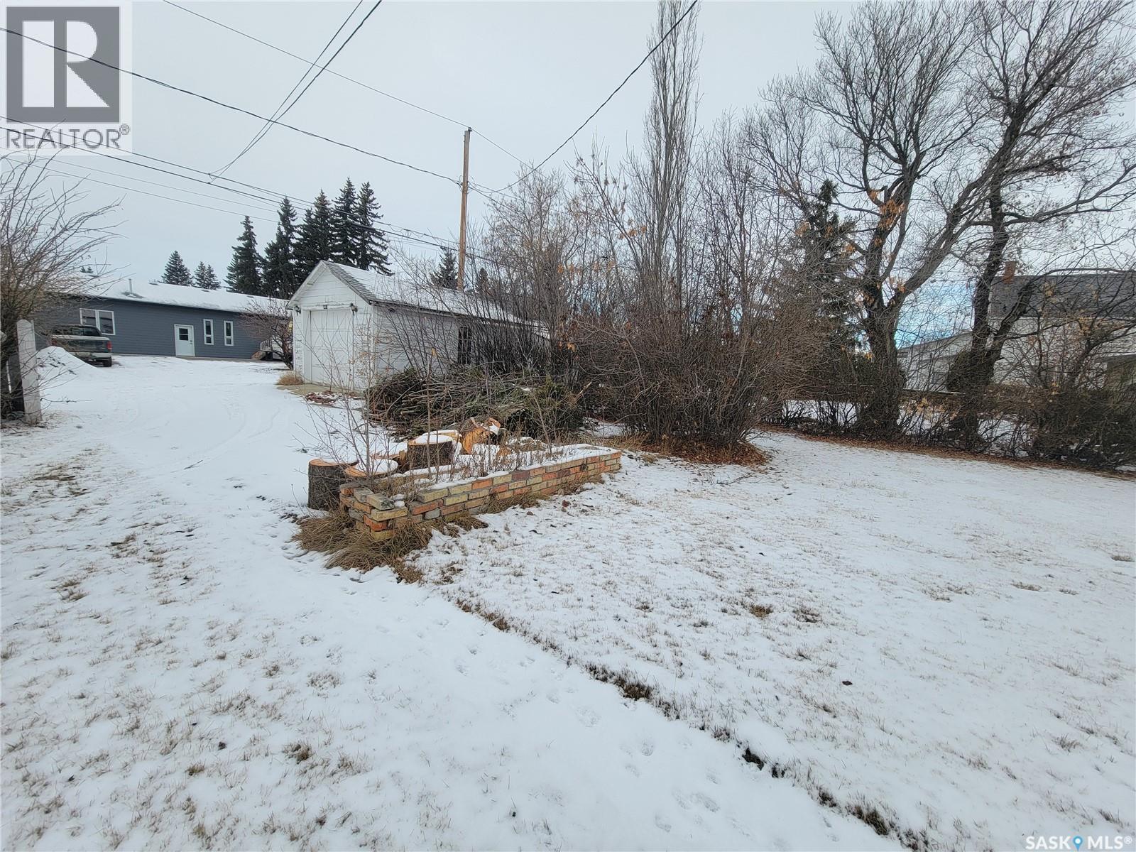 411 1St Street W, Wilkie, SK - Outdoor