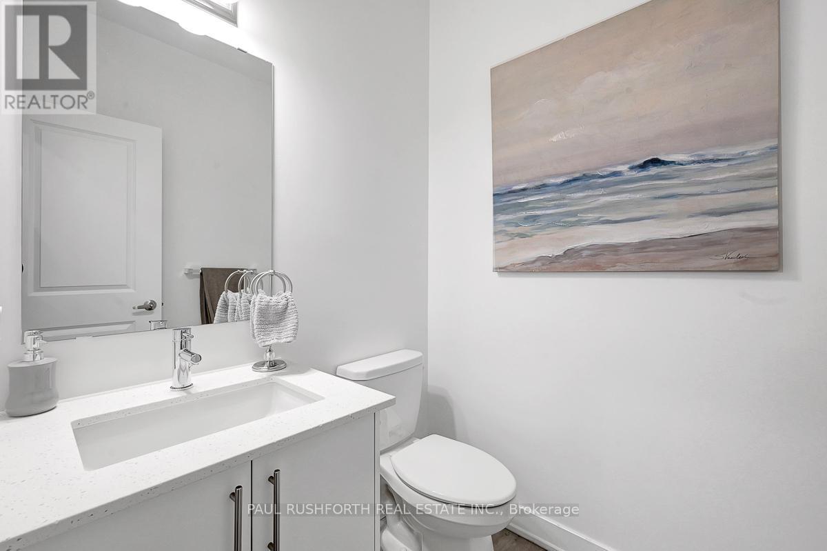 2pc Powder Room - 28 Mendoza Way, Ottawa, ON - Indoor Photo Showing Bathroom