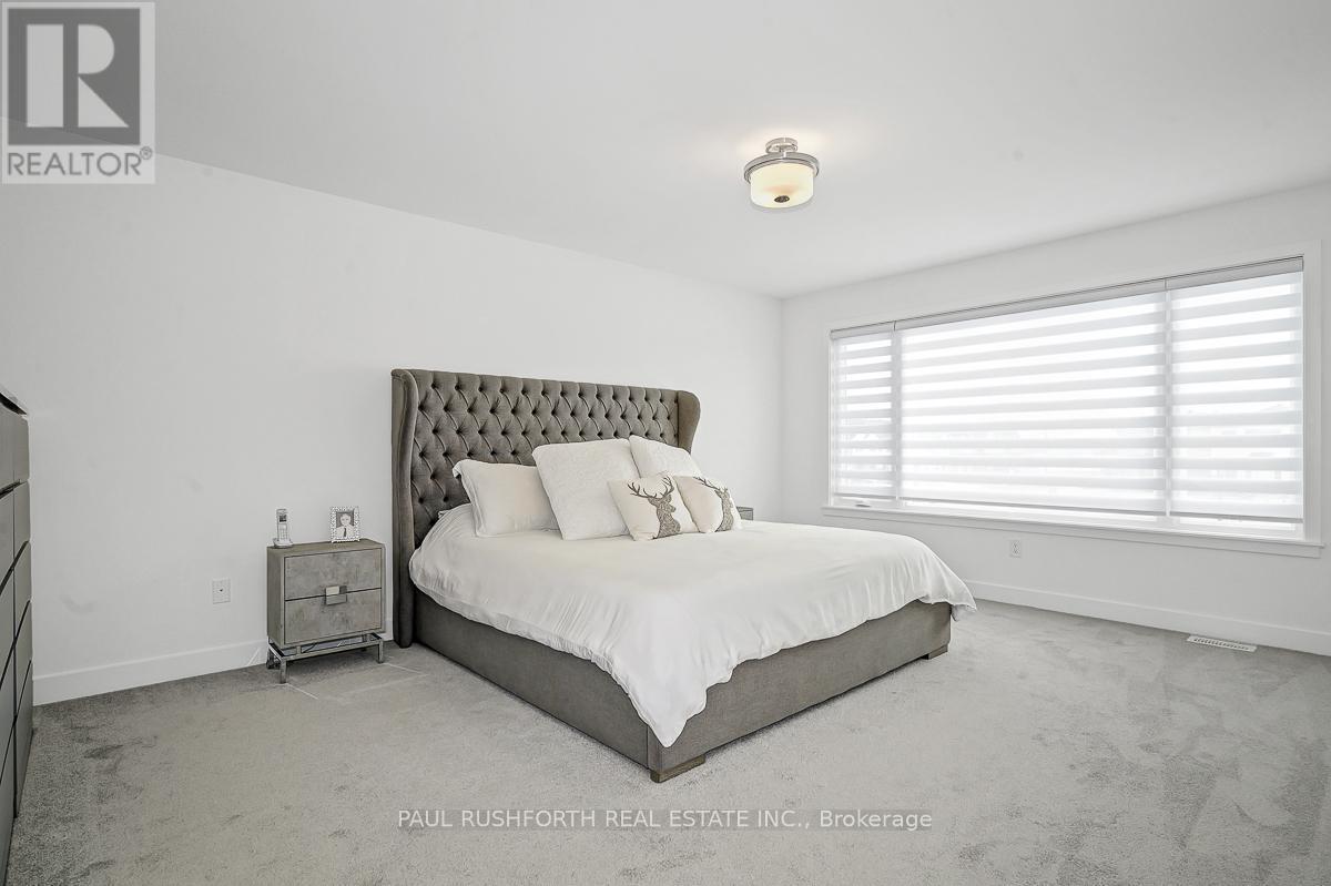 Primary Bedroom - 28 Mendoza Way, Ottawa, ON - Indoor Photo Showing Bedroom