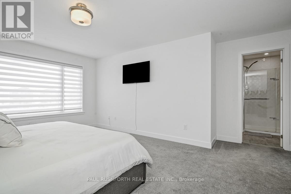 Primary Bedroom - 28 Mendoza Way, Ottawa, ON - Indoor Photo Showing Bedroom