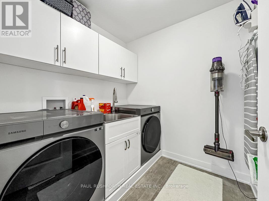 Laundry Room - 28 Mendoza Way, Ottawa, ON - Indoor Photo Showing Laundry Room