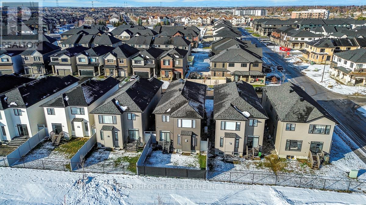 28 Mendoza Way, Ottawa, ON - Outdoor With Facade