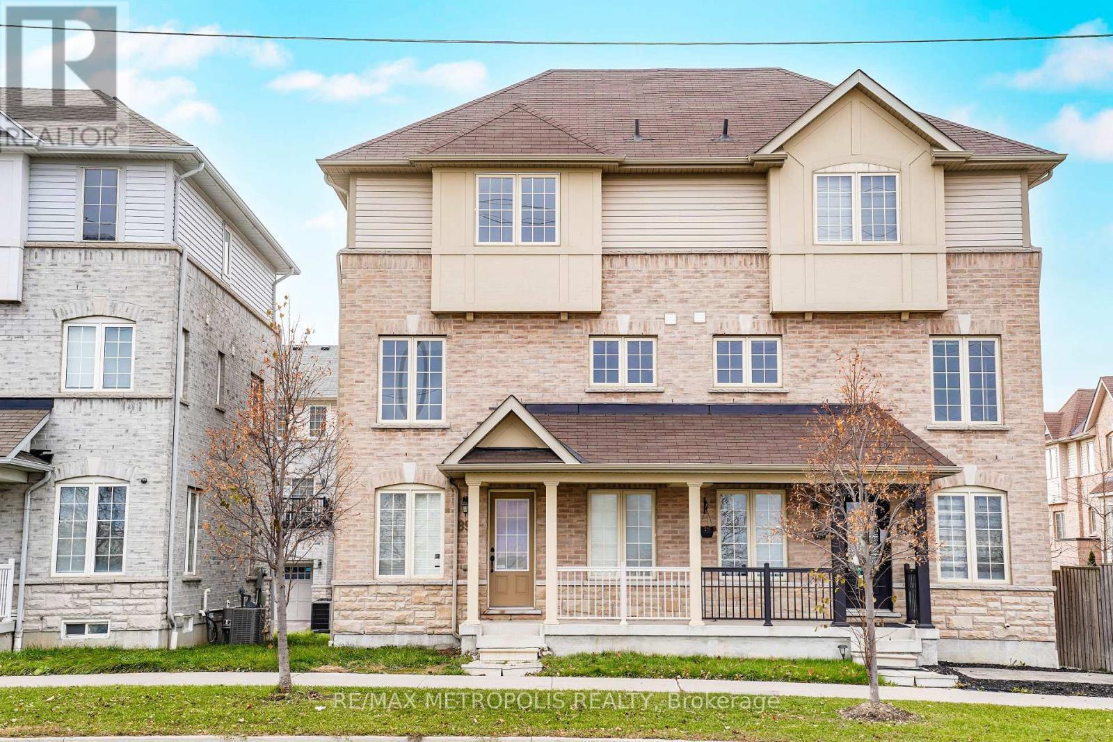 896 Audley Road N, Ajax, ON - Outdoor With Facade