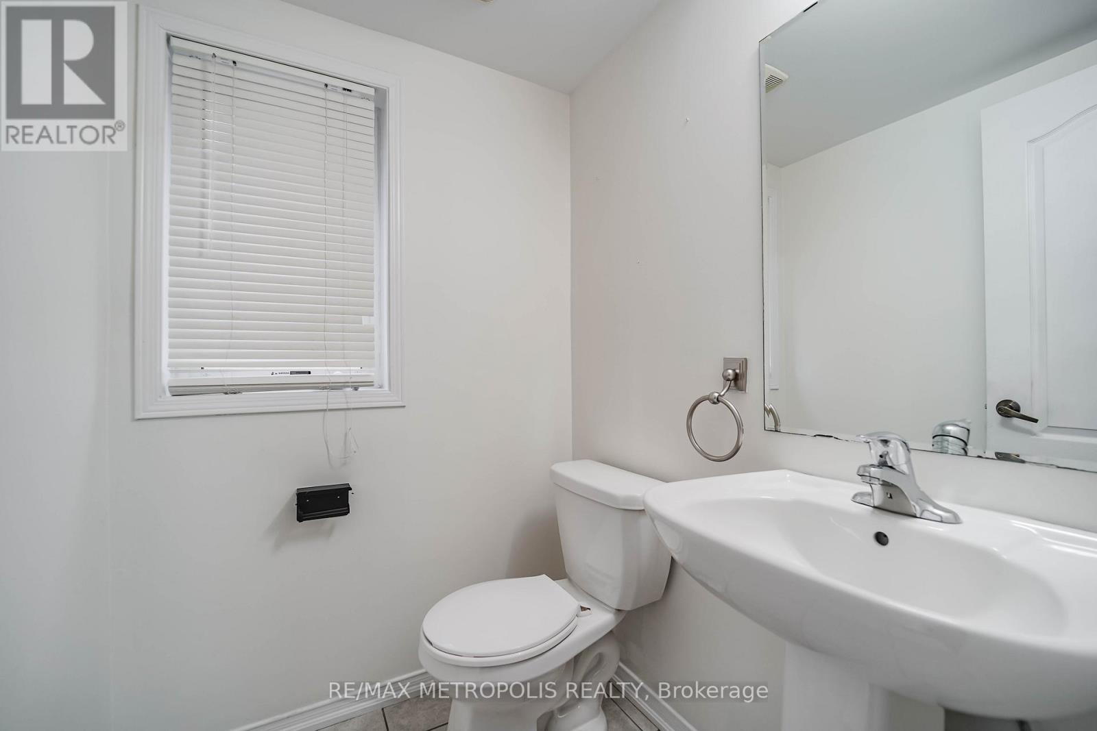 896 Audley Road N, Ajax, ON - Indoor Photo Showing Bathroom