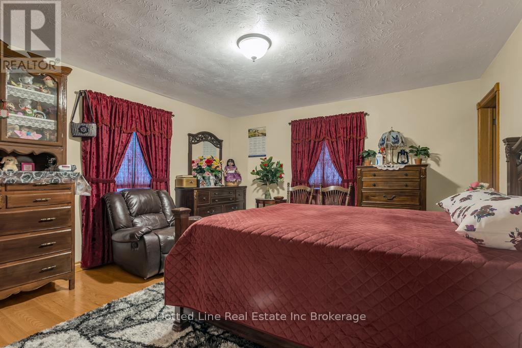 9294 Old Chapel Street, Bayham (Straffordville), ON - Indoor Photo Showing Bedroom