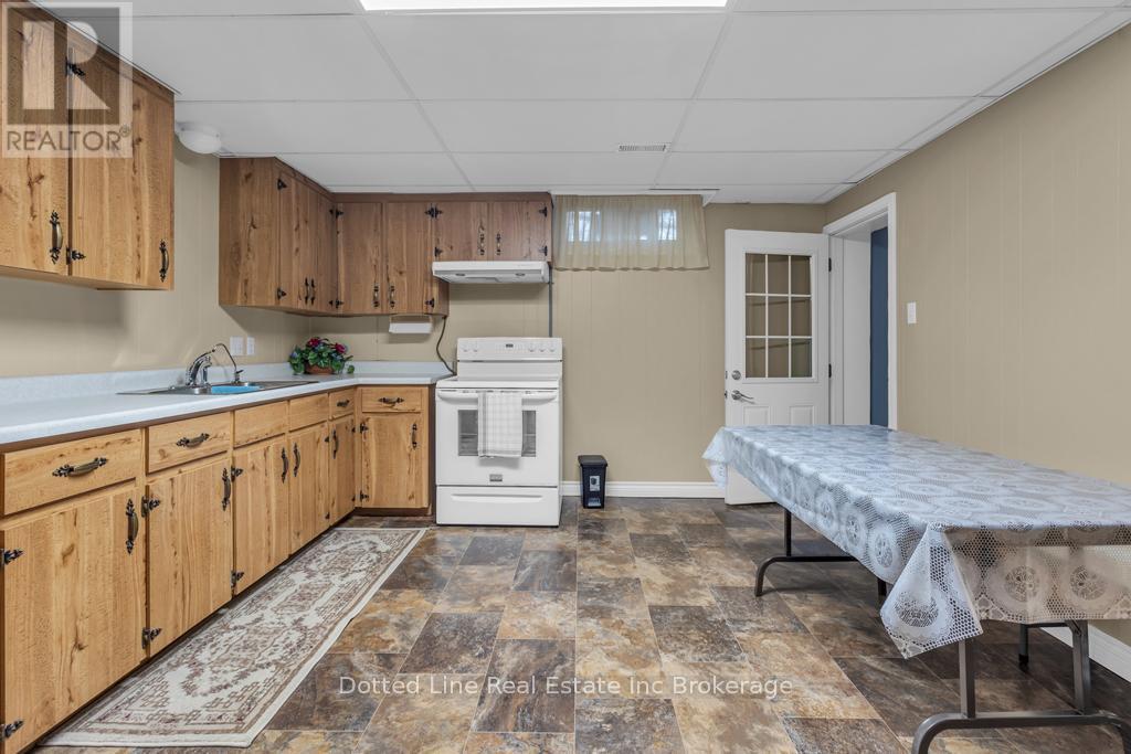 9294 Old Chapel Street, Bayham (Straffordville), ON - Indoor Photo Showing Other Room