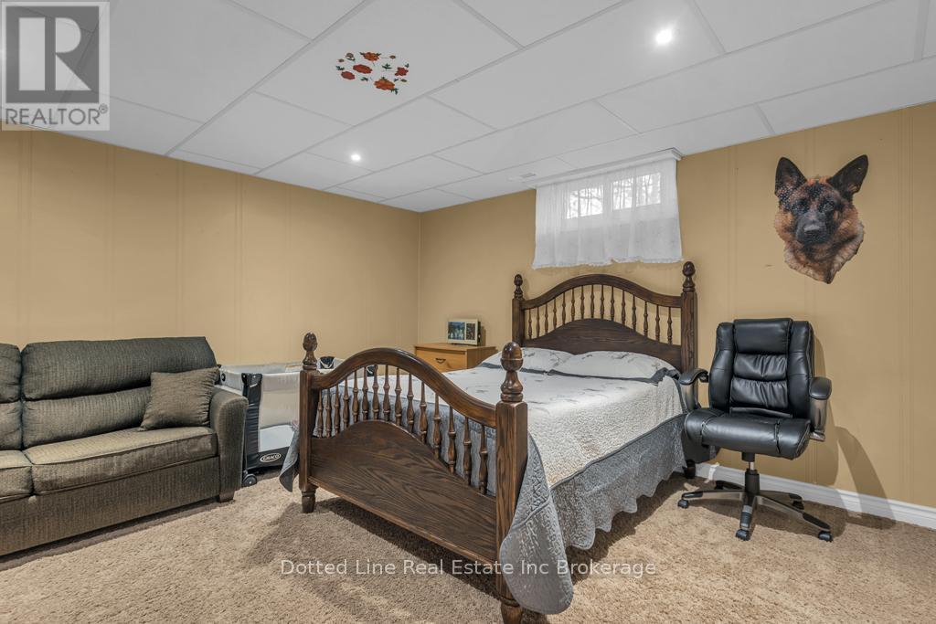 9294 Old Chapel Street, Bayham (Straffordville), ON - Indoor Photo Showing Bedroom
