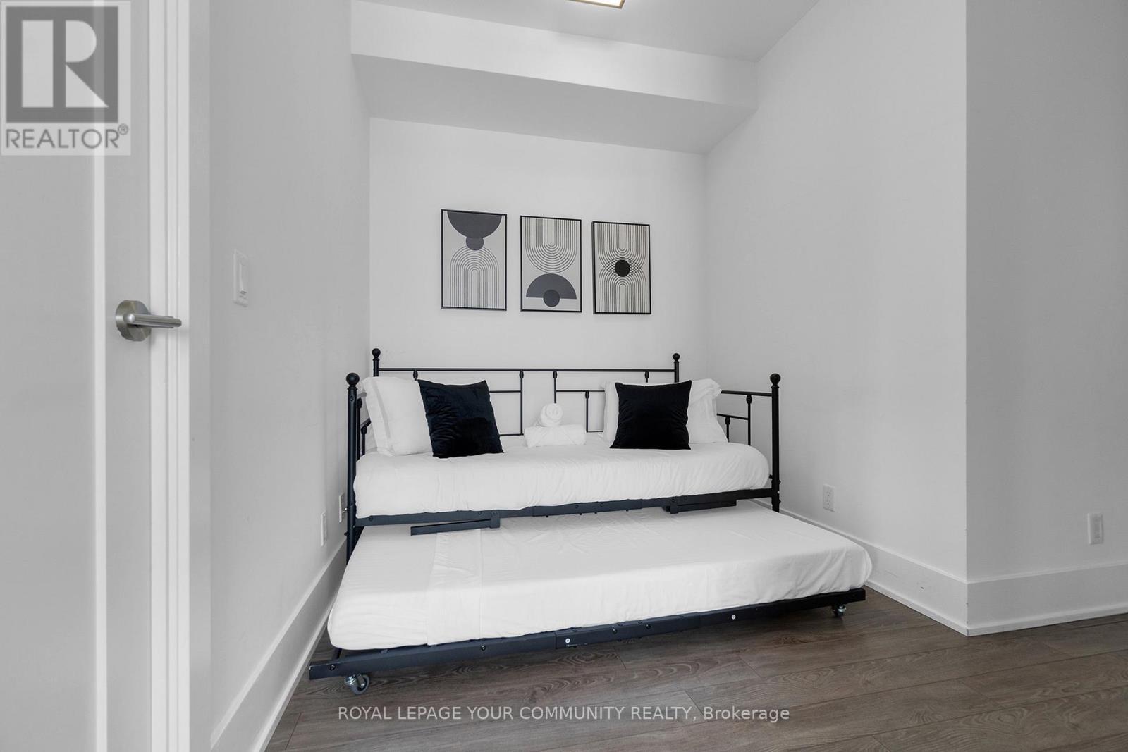 2912 - 300 Front Street, Toronto, ON - Indoor Photo Showing Bedroom