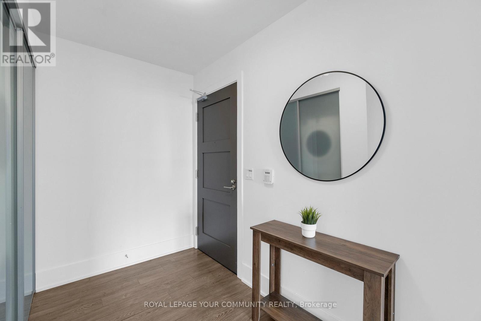 2912 - 300 Front Street, Toronto, ON - Indoor Photo Showing Other Room