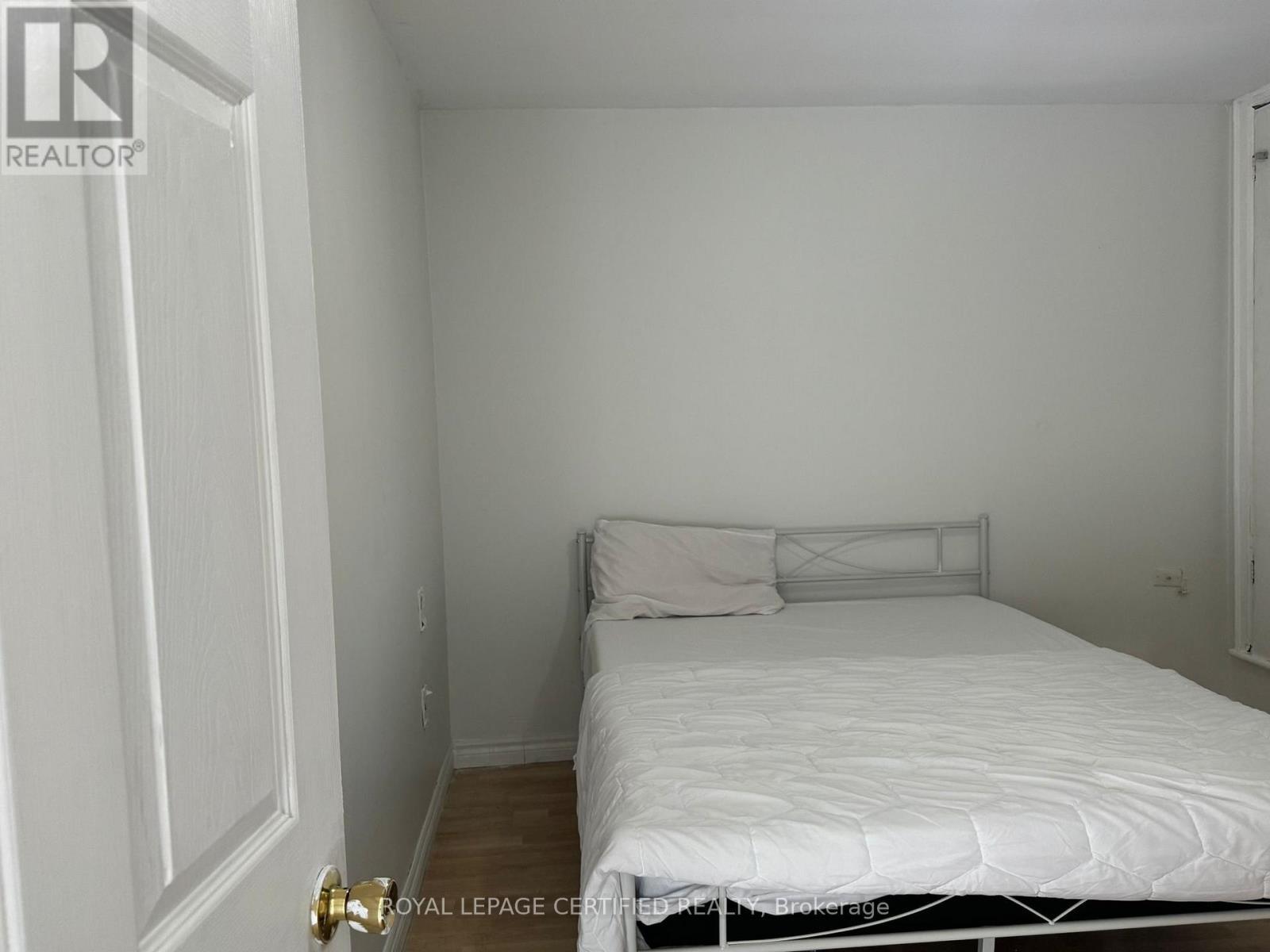 1357 Main Street E, Hamilton, ON