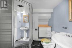 3 pce Washroom -