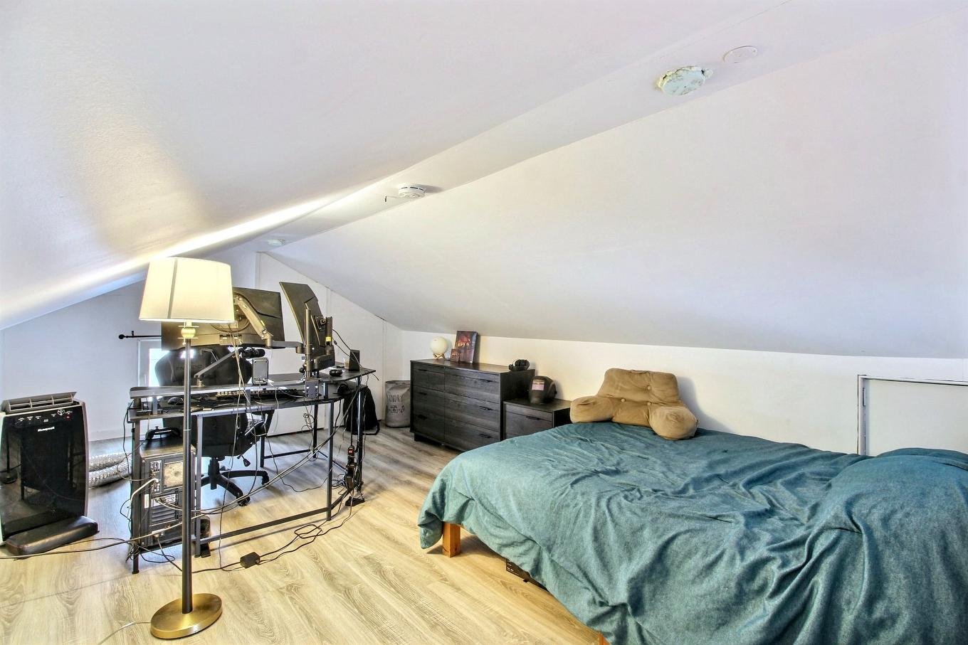 Chambre à coucher - 26 6E Rue, Rouyn-Noranda, QC - Indoor Photo Showing Bedroom