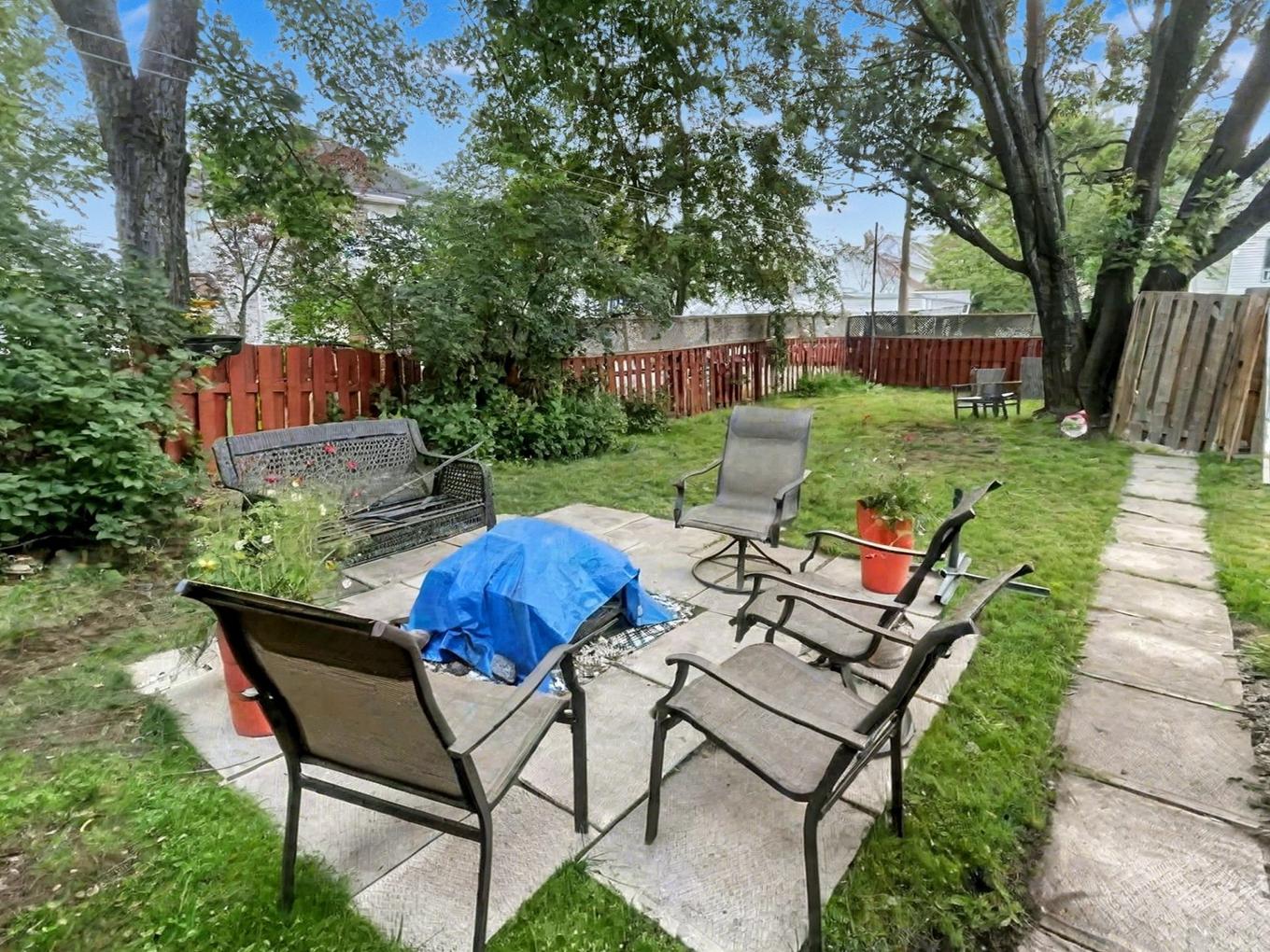 Cour - 26 6E Rue, Rouyn-Noranda, QC - Outdoor With Backyard