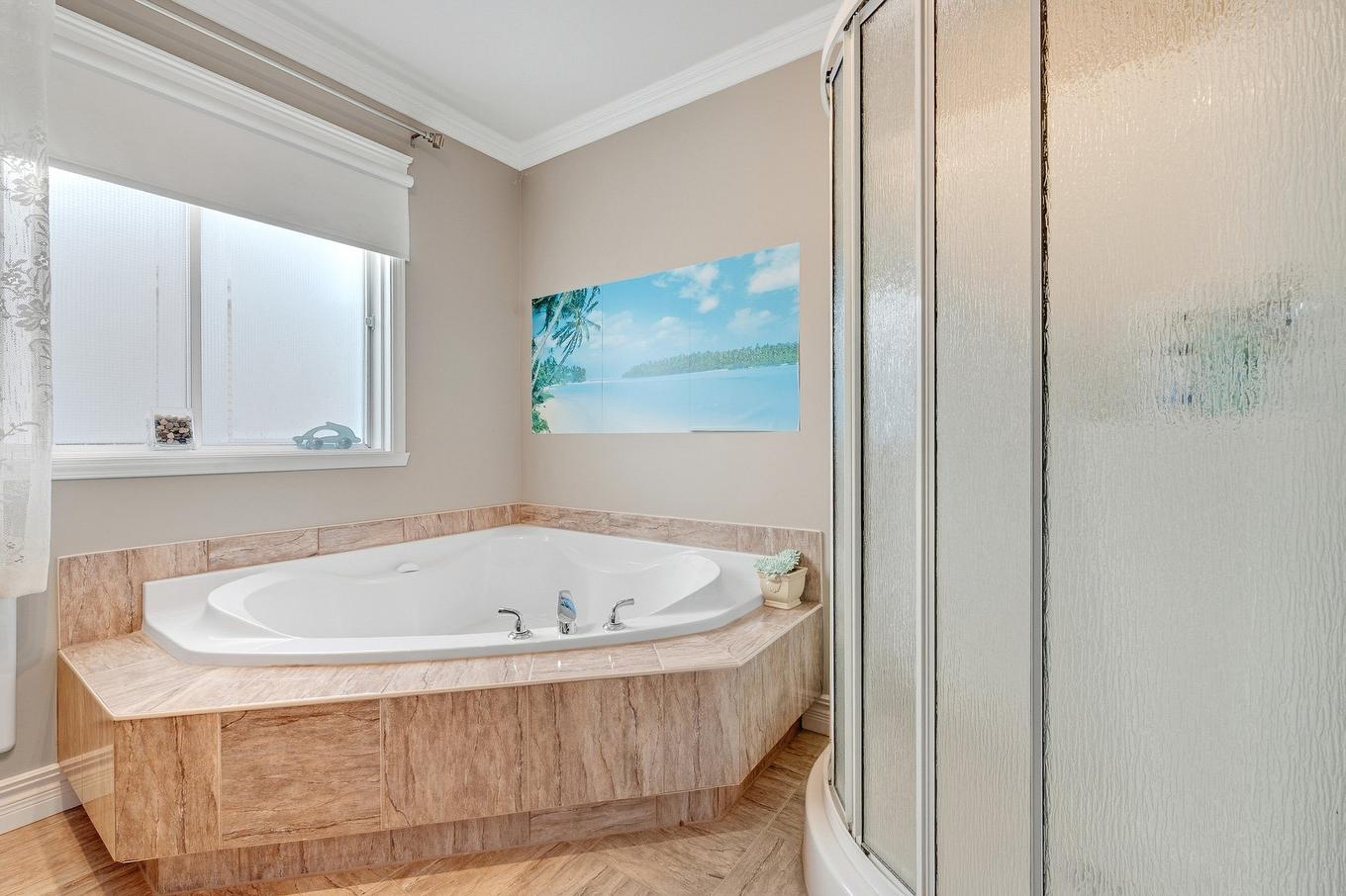 Bathroom - 1832 Rue Raoul-Jobin, Saint-Jérôme, QC - Indoor Photo Showing Bathroom