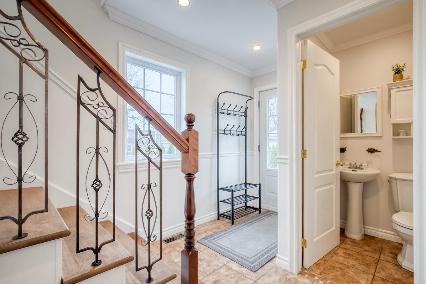 Hall - 74 Rue Houle, Saint-Jean-Sur-Richelieu, QC - Indoor Photo Showing Other Room