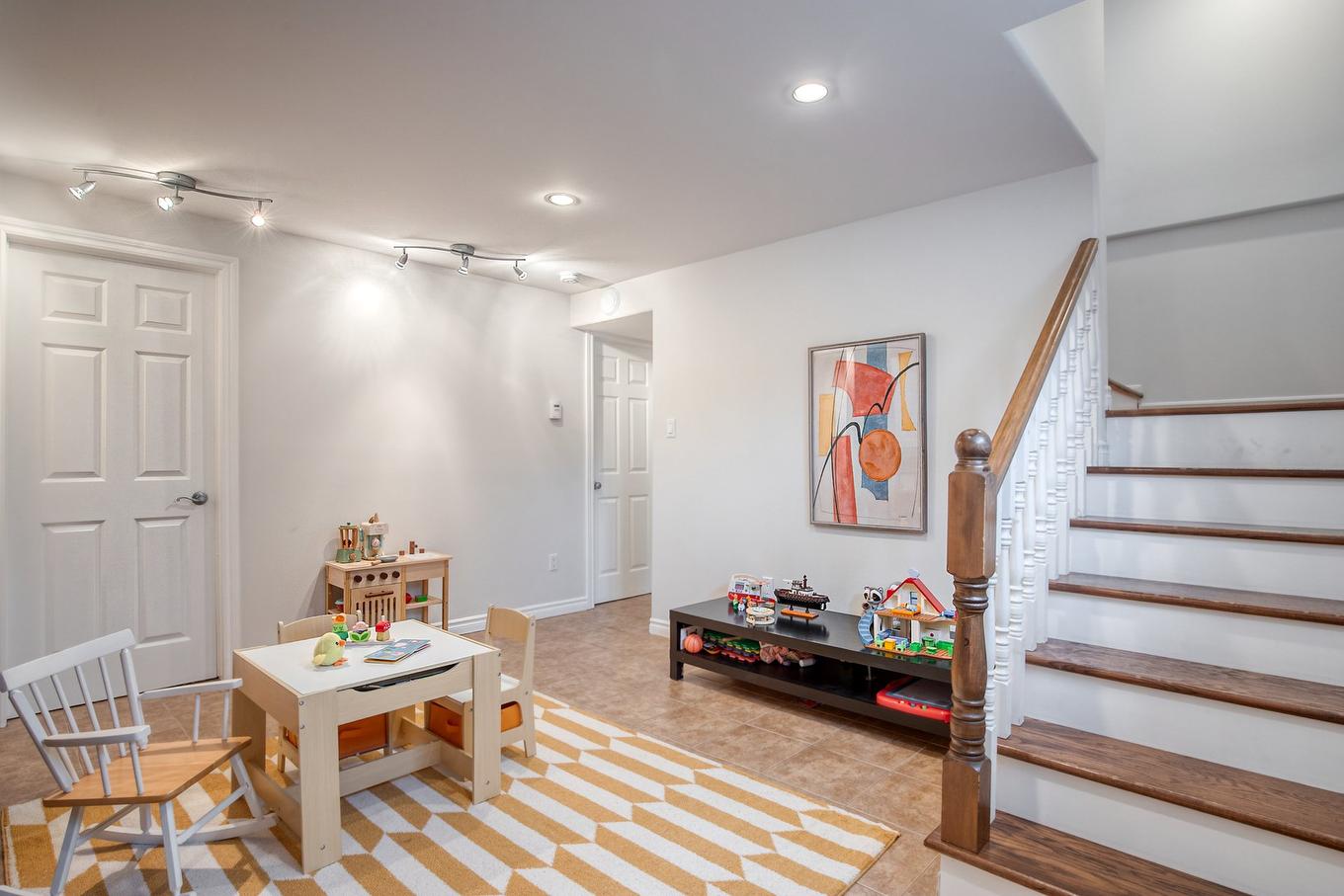 Playroom - 74 Rue Houle, Saint-Jean-Sur-Richelieu, QC - Indoor Photo Showing Other Room