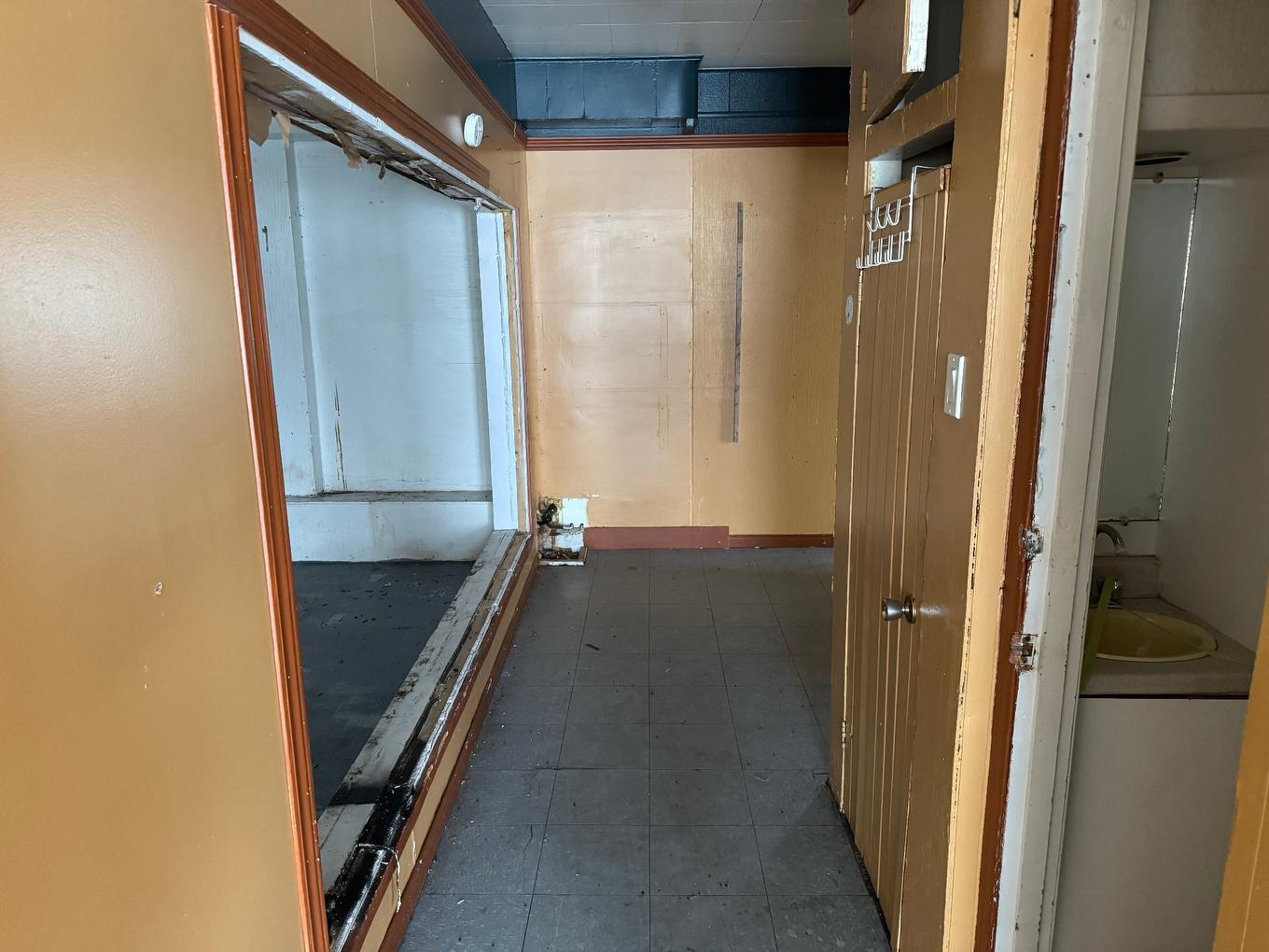 Commerce - 203 - 203B Route Route 397 (Rochebaucourt), La Morandière-Rochebaucourt, QC - Indoor Photo Showing Other Room