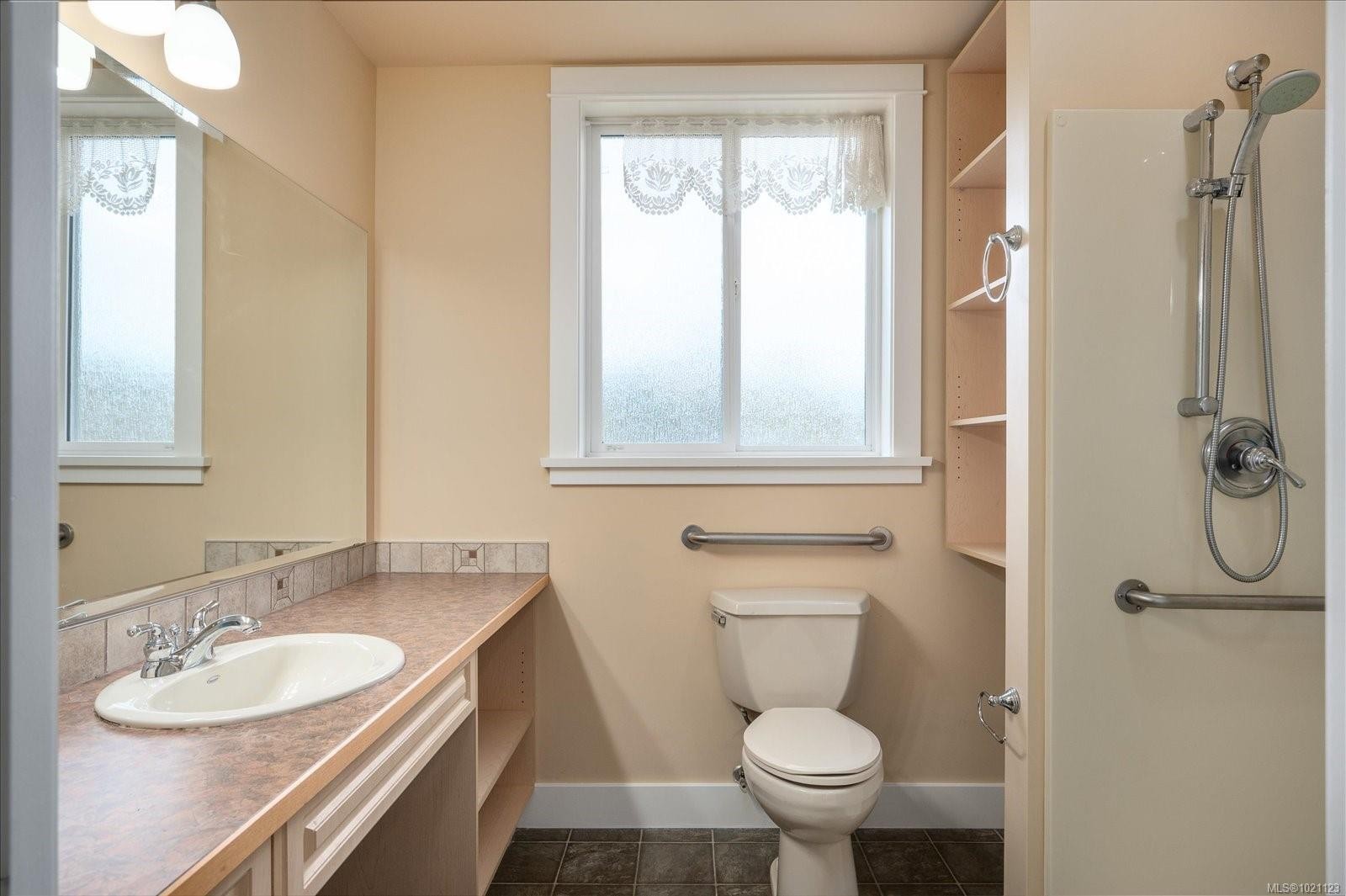 310 Holland Creek Pl, Ladysmith, BC