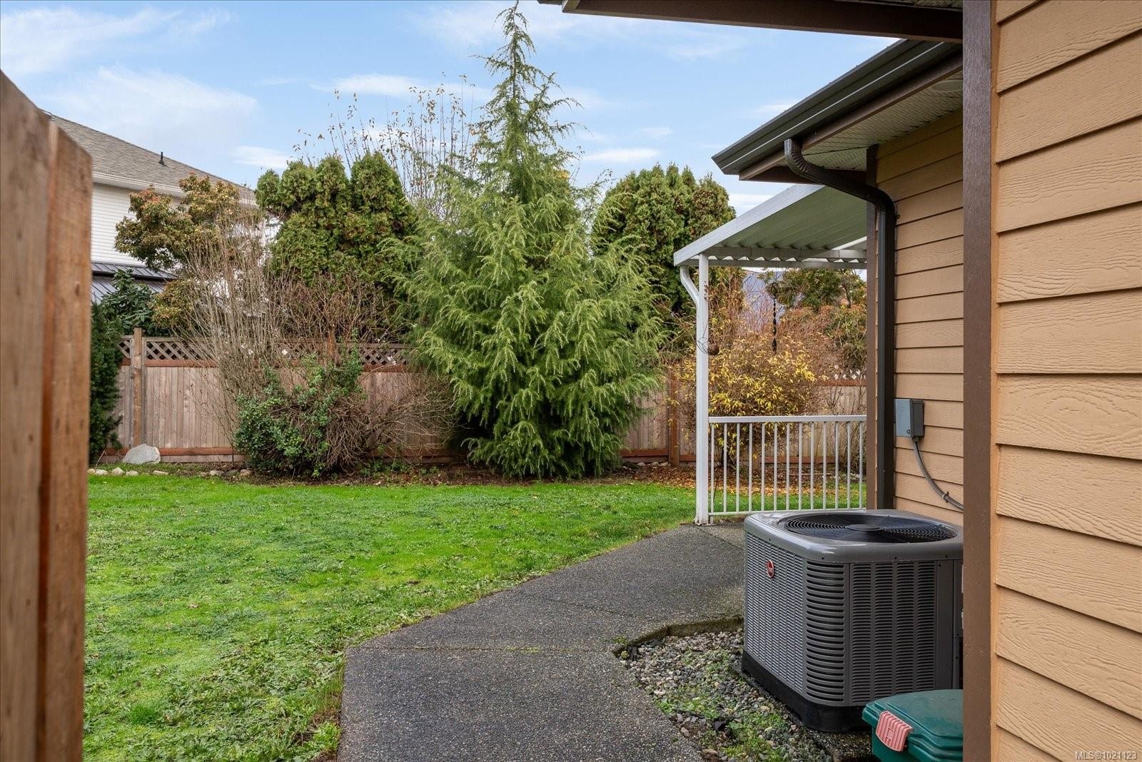 310 Holland Creek Pl, Ladysmith, BC