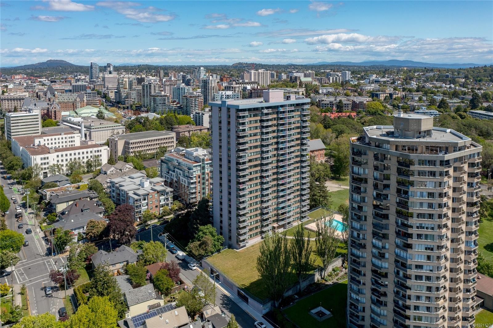1008-647 Michigan St, Victoria, BC - Outdoor With View