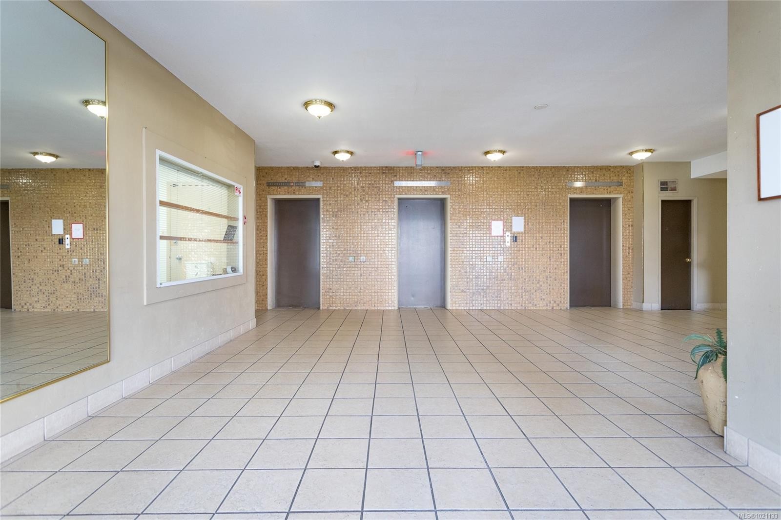 1008-647 Michigan St, Victoria, BC - Indoor Photo Showing Other Room