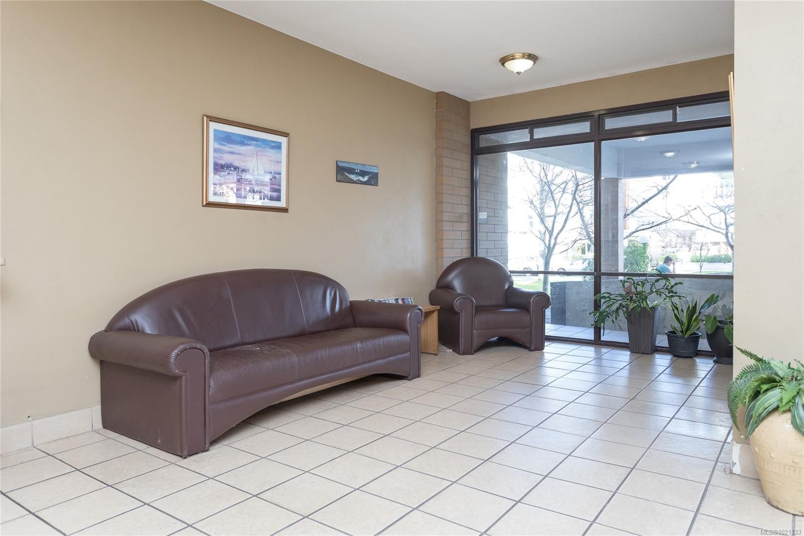 1008-647 Michigan St, Victoria, BC - Indoor