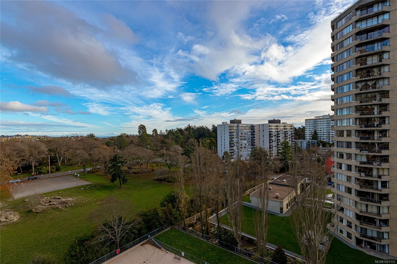 1008-647 Michigan St, Victoria, BC - Outdoor With View