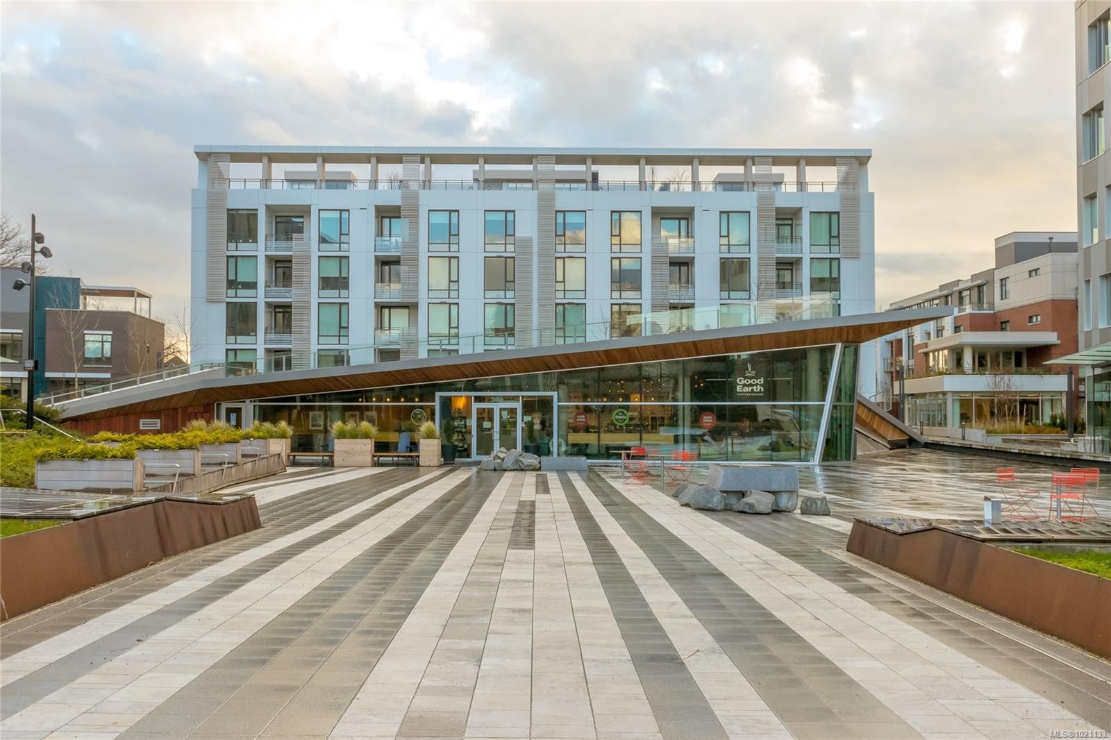 1008-647 Michigan St, Victoria, BC - Outdoor