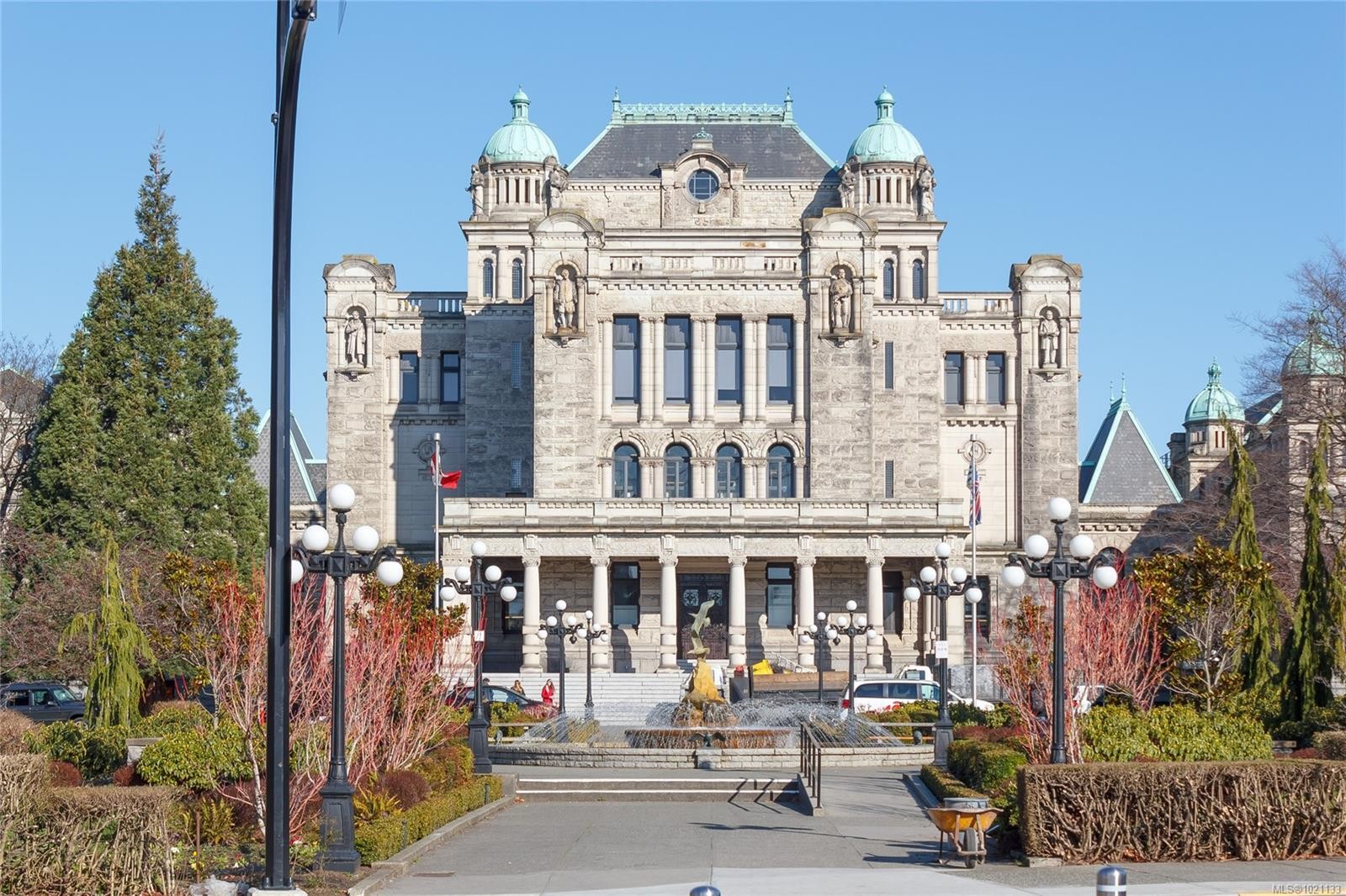 1008-647 Michigan St, Victoria, BC - Outdoor With Facade