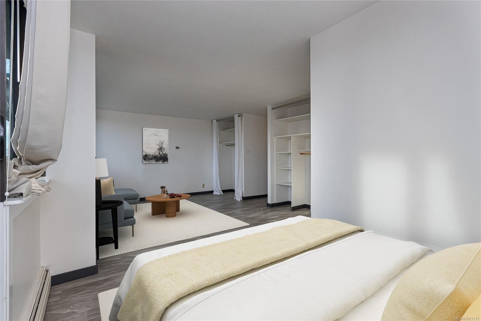 1008-647 Michigan St, Victoria, BC - Indoor Photo Showing Bedroom