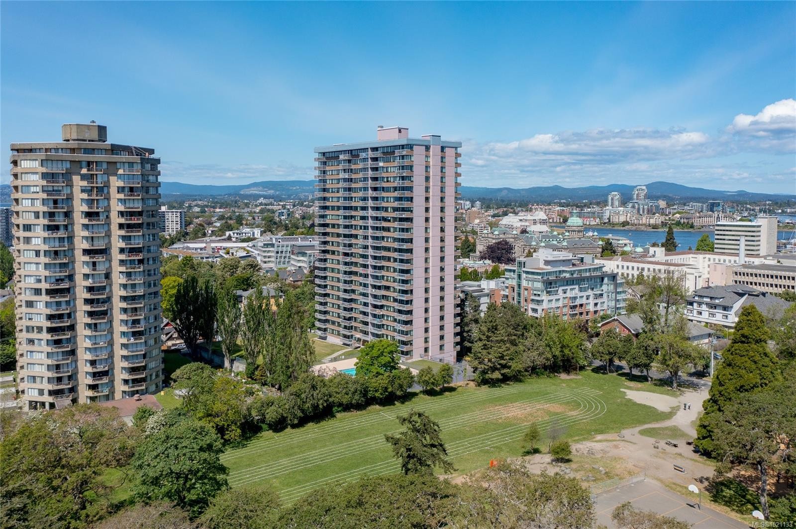1008-647 Michigan St, Victoria, BC - Outdoor With View