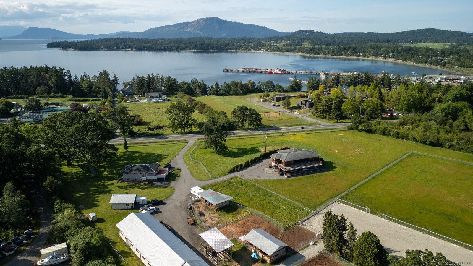 9775 West Saanich Rd, North Saanich, BC